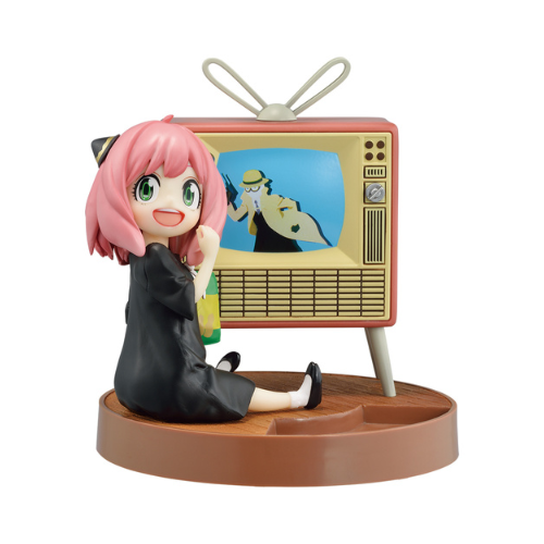 Figurine Ichiban Anya Regarder la télévision
