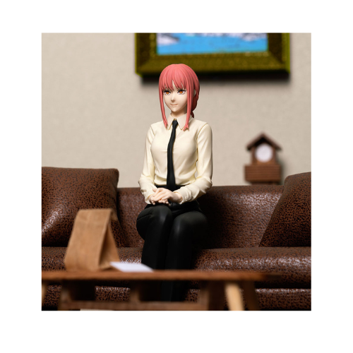 Figurine Chainsaw Man Assise Premium Figure Makima