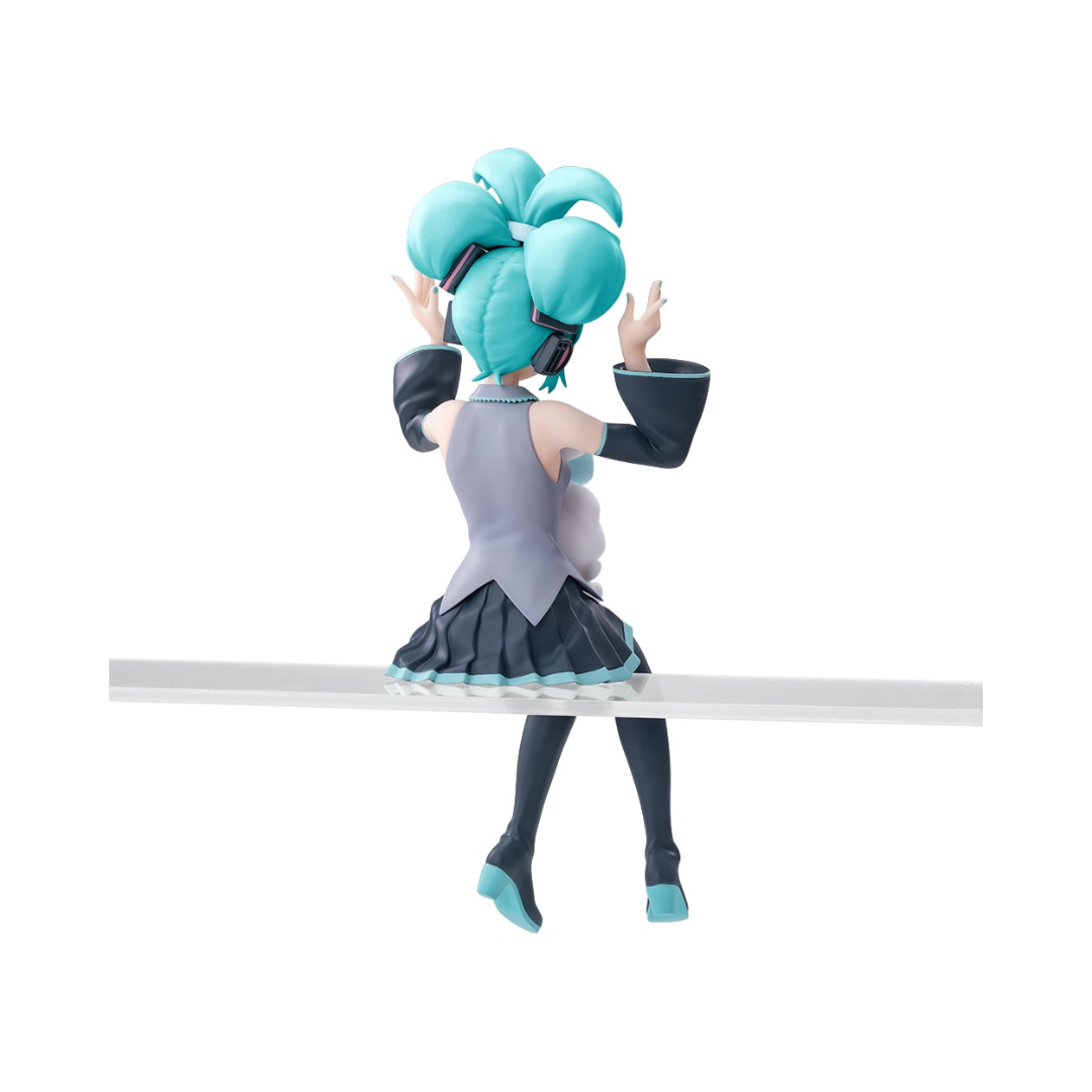 Figurine Miku Hatsune Assise Feat. Cinnamoroll