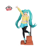 Figurine Miku Hatsune Holiday Memories Hiking